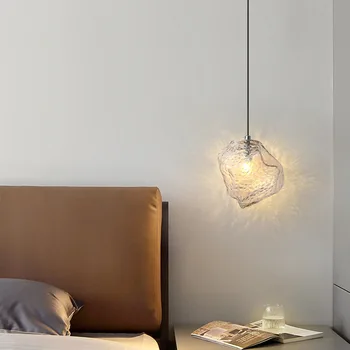 Прикроватная лампа для спальни 2023 Новая Креативная Маленькая Люстра, Роскошная Кабельная сеть, Красный свет, Фоновая лампа для телевизора